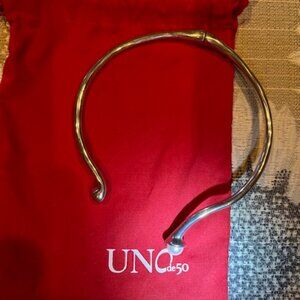 Uno de 50 Oh Man Pearl Necklace Choker Hinge Necklace